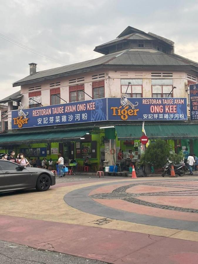 The Octagon By Yan's - 2 Mins Walk To Famous Eateries Apartment Ipoh